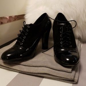 Ros Hommerson Red Collection Black Patent Heels.